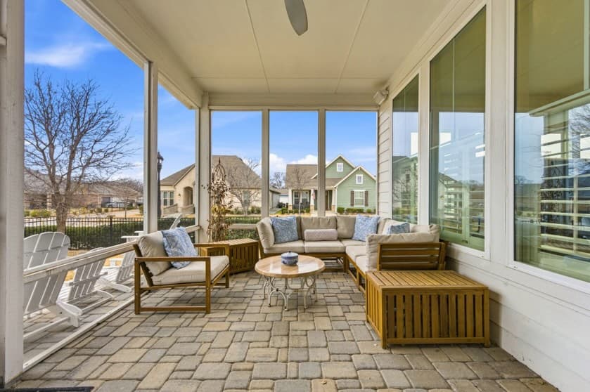 Screened Porches & Automated Screens